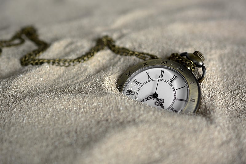 Time-hopping Tales